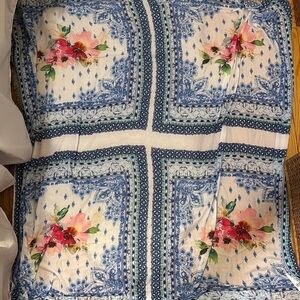 Anthropologie 💙Blue & White Floral Scarf